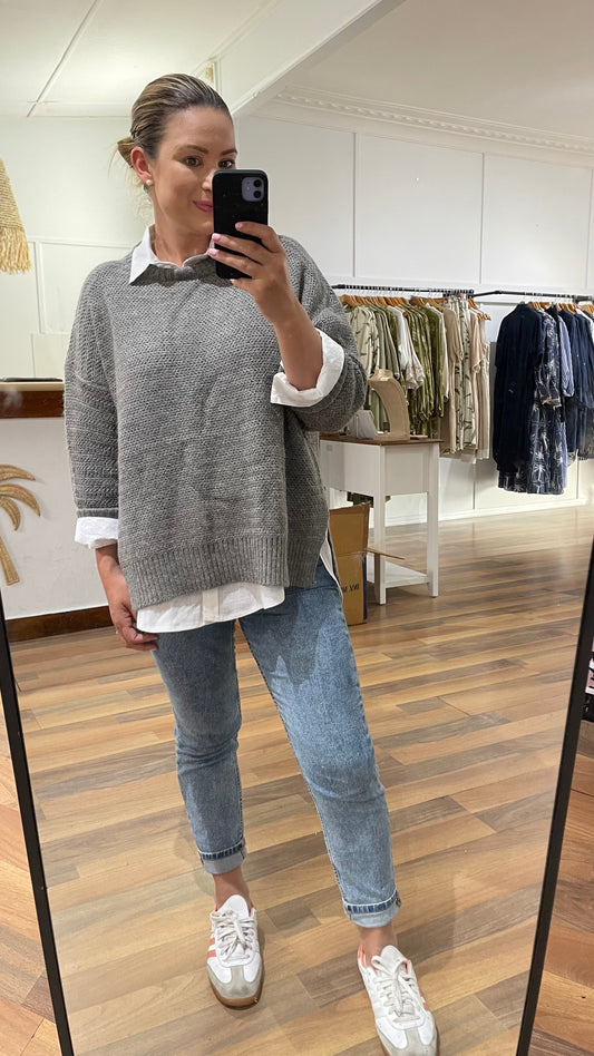 Knitted Jumper - Grey